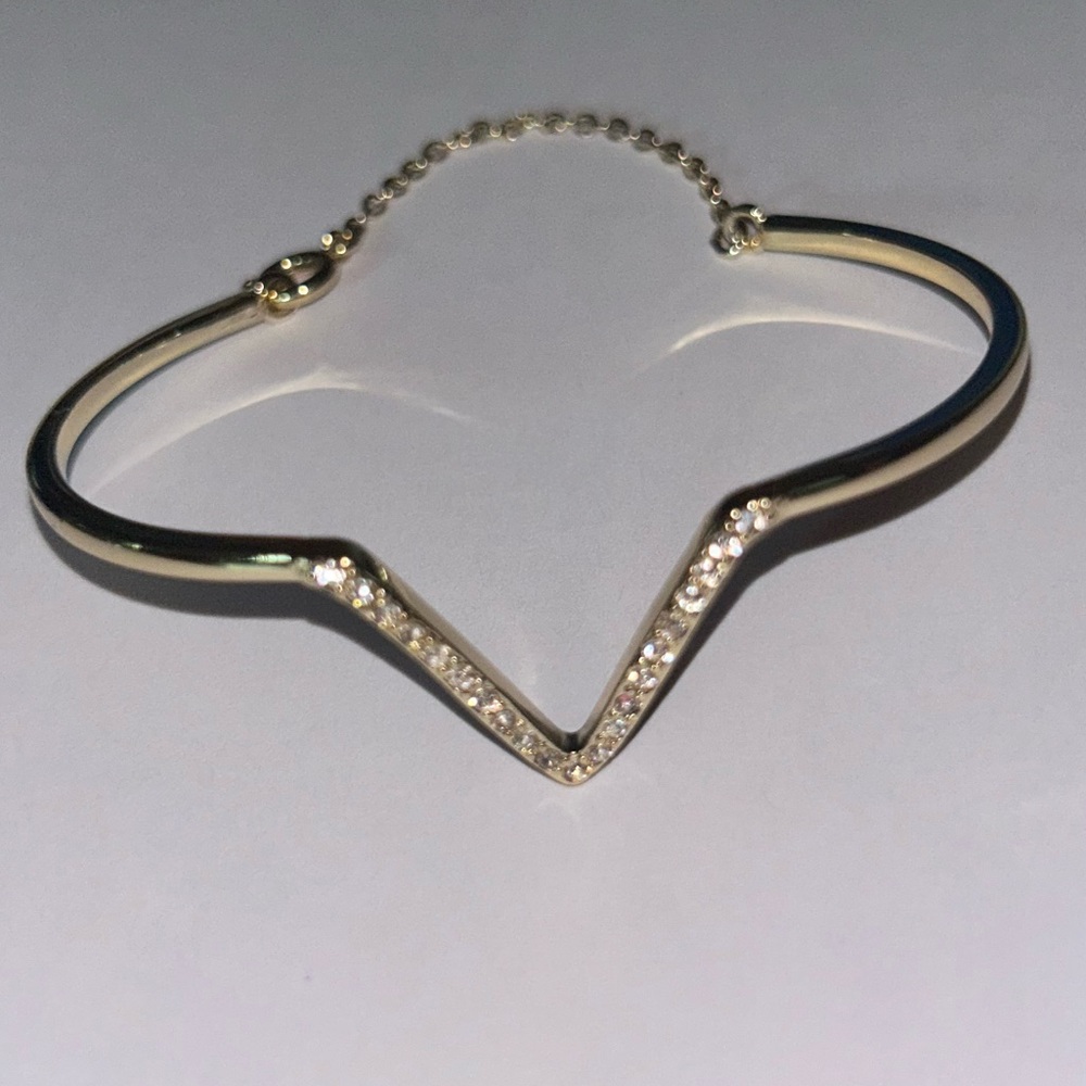 Victoria’s Secret Rhinestone Signature V Bracelet